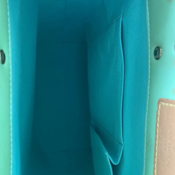 Louis Vuitton Green Monogram Vernis Reade MM Tote Bag - Picture 8 of 9